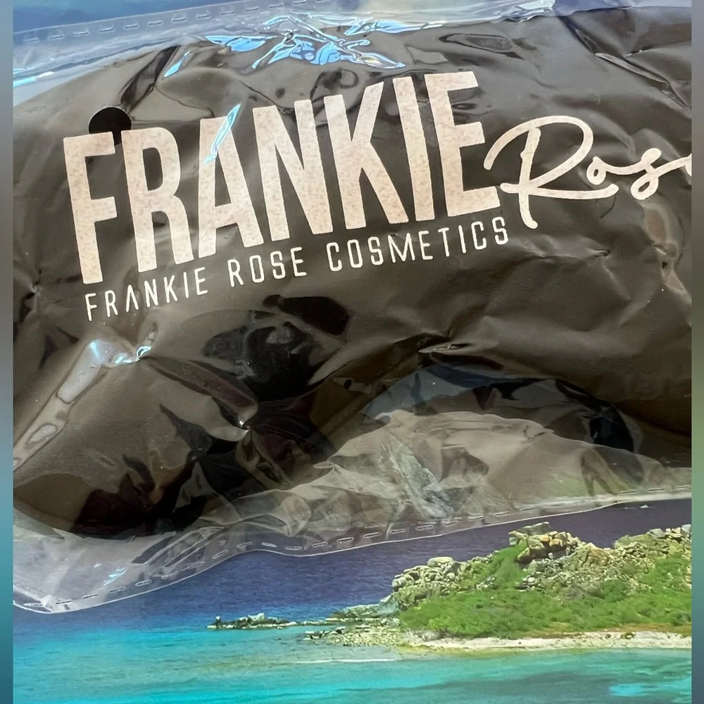 FRANKIE ROSE EYE MASK